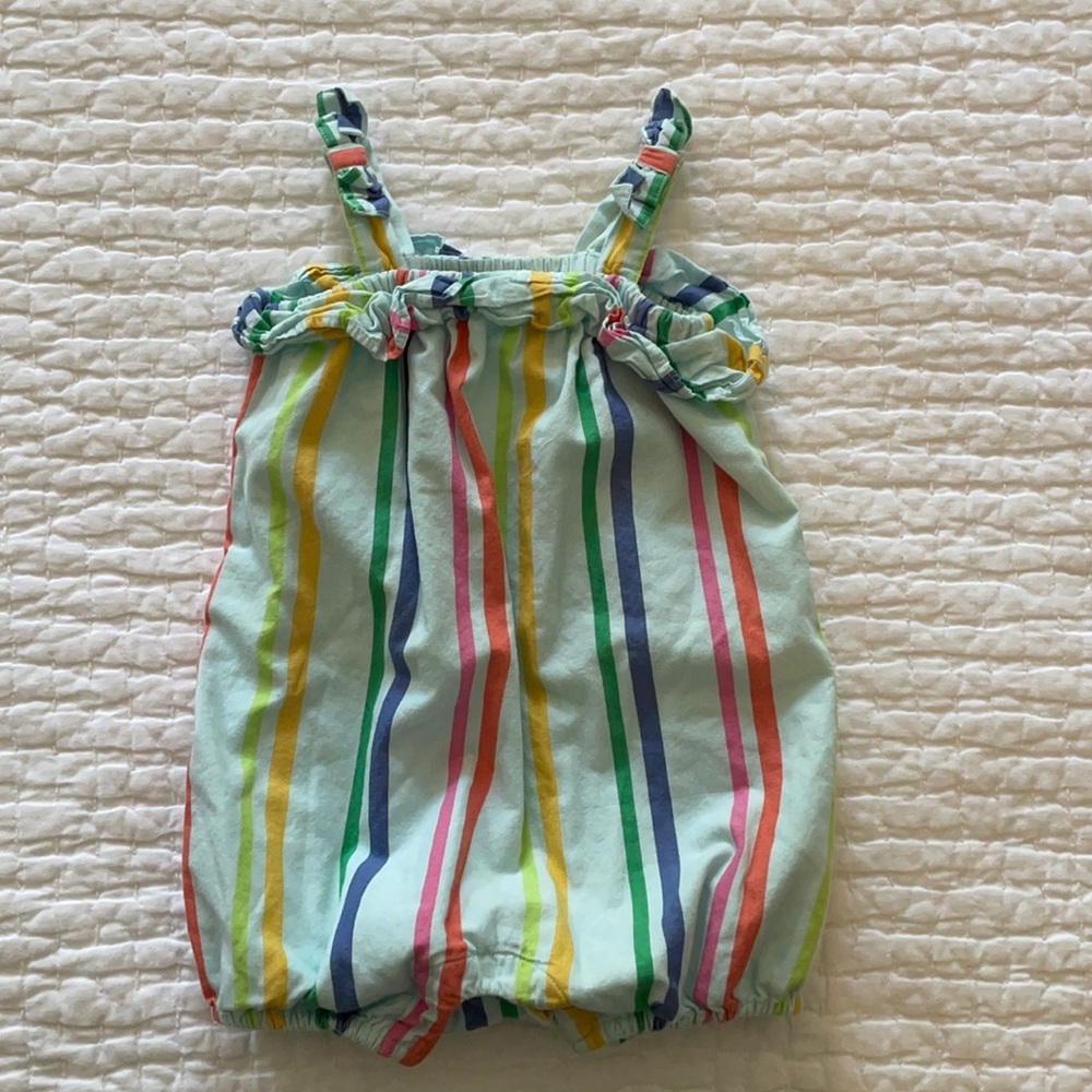 Baby Gap Romper NWOT size 6-12 mos